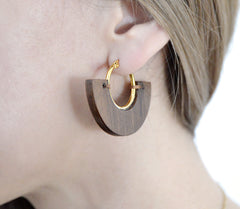 Precious wood jewelry set with necklace and earrings handmade. Ethnic Mayan jewelry set.