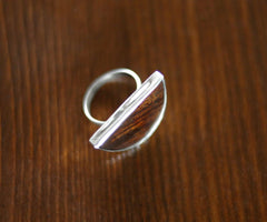 Anillo ajustable de plata artesanal y madera exótica de palo fierro - SalvoraShop