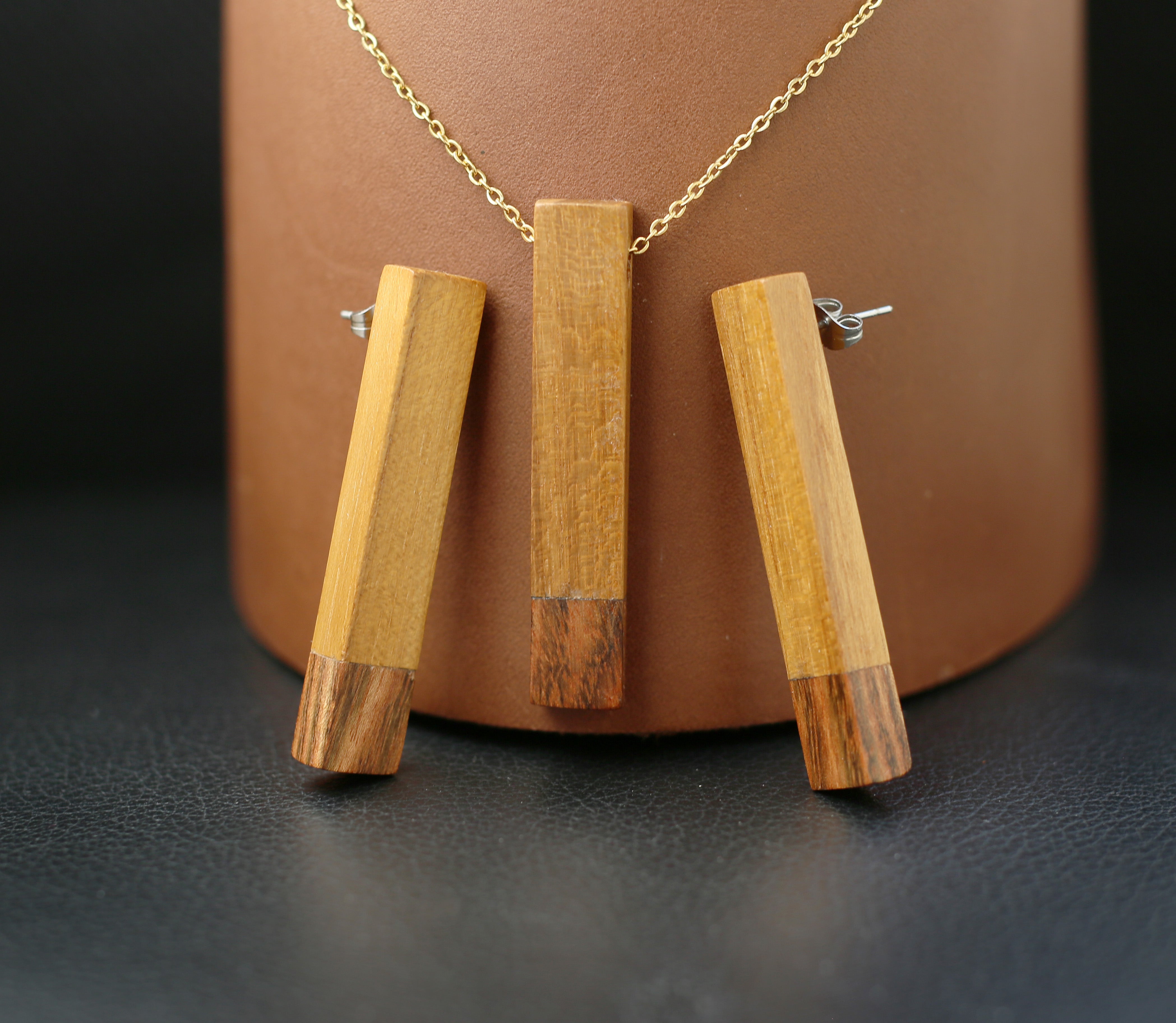 Wood jewelry set with ethnic stud earrings and necklace. Mayan earrings in exotic woods, golden surgical steel and hypoallergenic studs