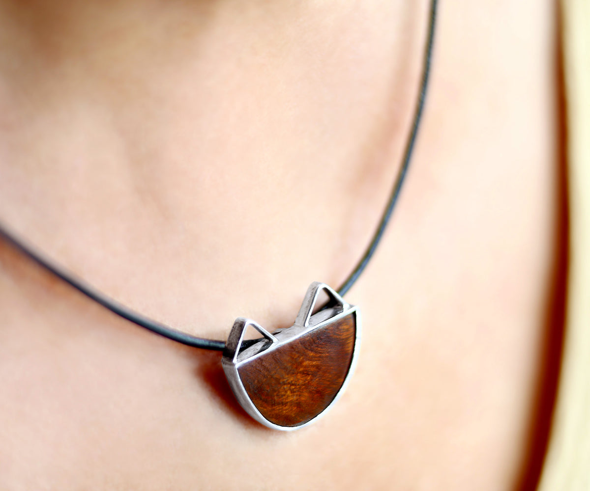 Silver wood necklace, Silver cat lovers pendant, Silversmith jewelry set, Silver and ironwood collar choker