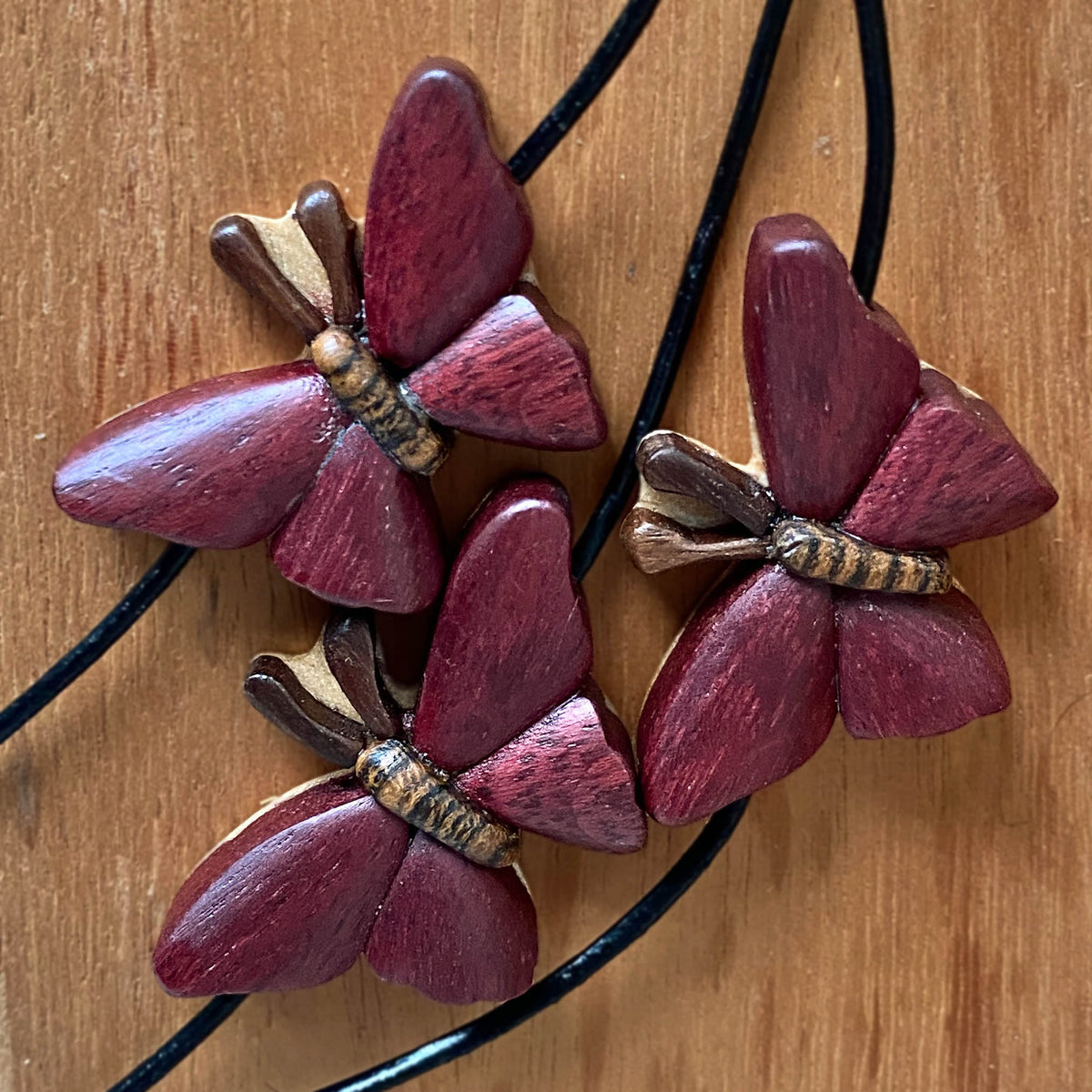 Exotic wood butterfly necklace, Ecological vintage intarsia wood for butterfly lover, Pendant in leather or surgical steel chain